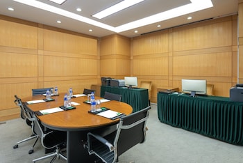 holiday inn shanghai pudong by ihg