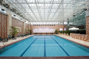 holiday inn shanghai pudong by ihg