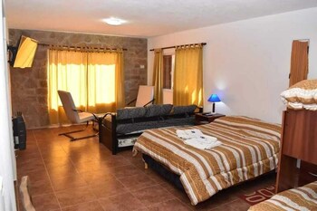 hostal el tomolasta