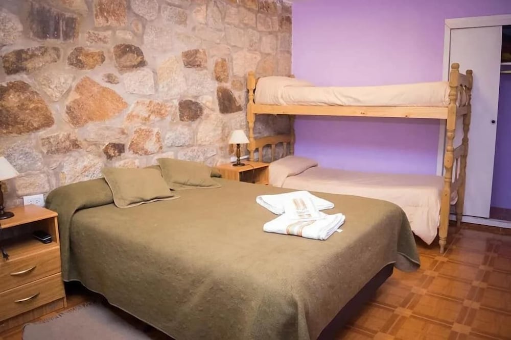 hostal el tomolasta