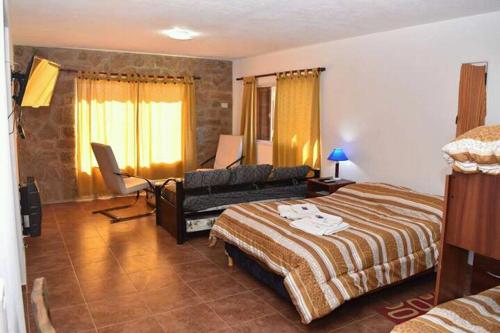 hostal el tomolasta