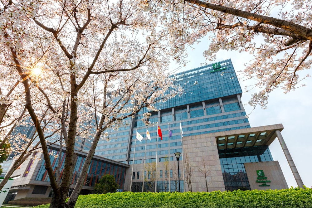 holiday inn shanghai hongqiao west by ihg
