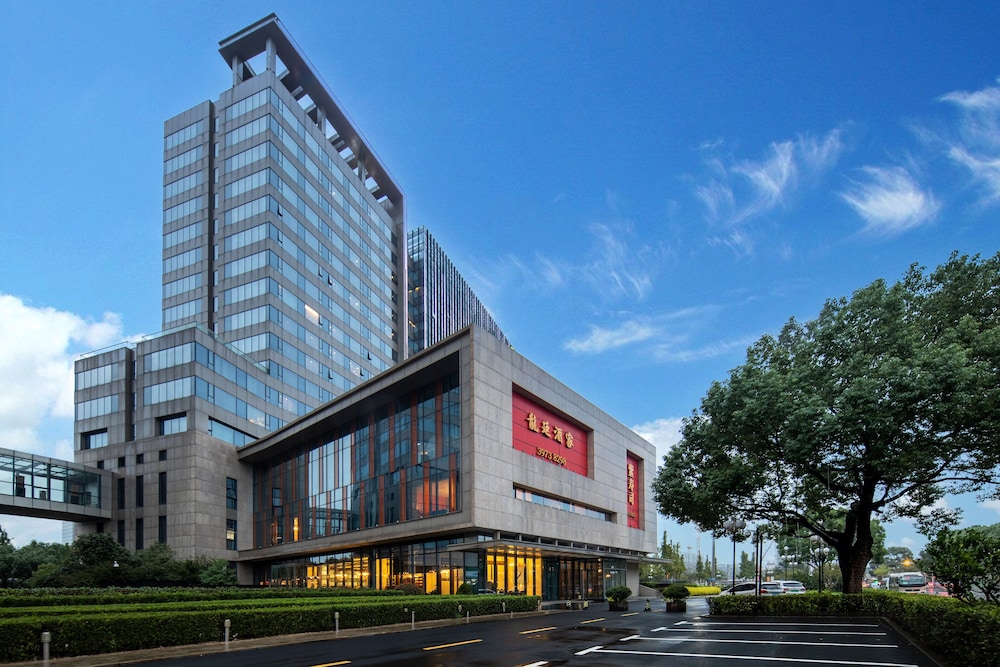 holiday inn shanghai hongqiao west by ihg