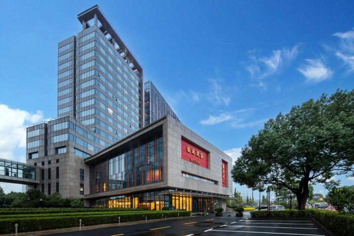holiday inn shanghai hongqiao west by ihg