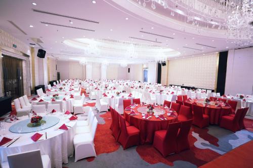 holiday inn shanghai hongqiao west by ihg