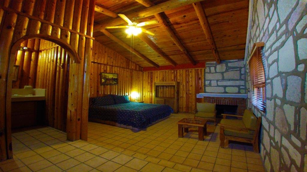 Hotel Mansion Tarahumara,Chihuahua>>Areponapuchi,3 star