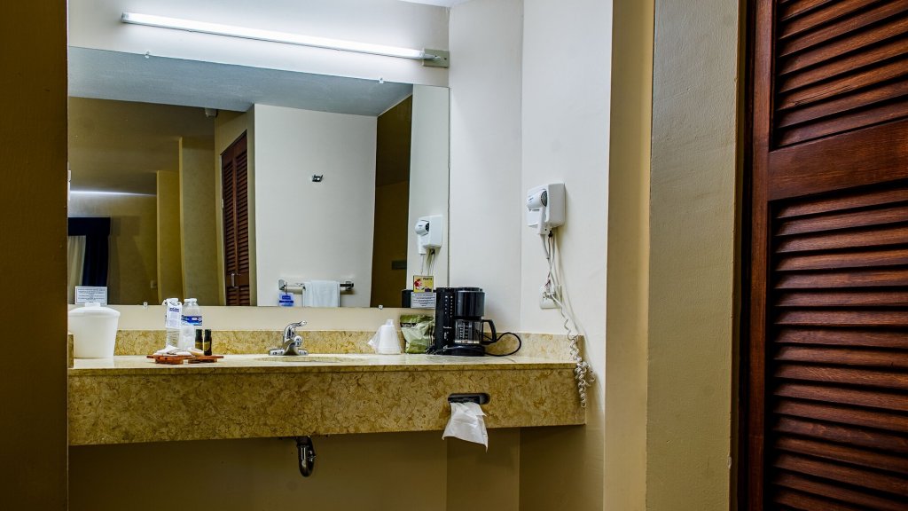 American Inn Hotel & Suites Delicias,Delicias>>Chihuahua,3 star