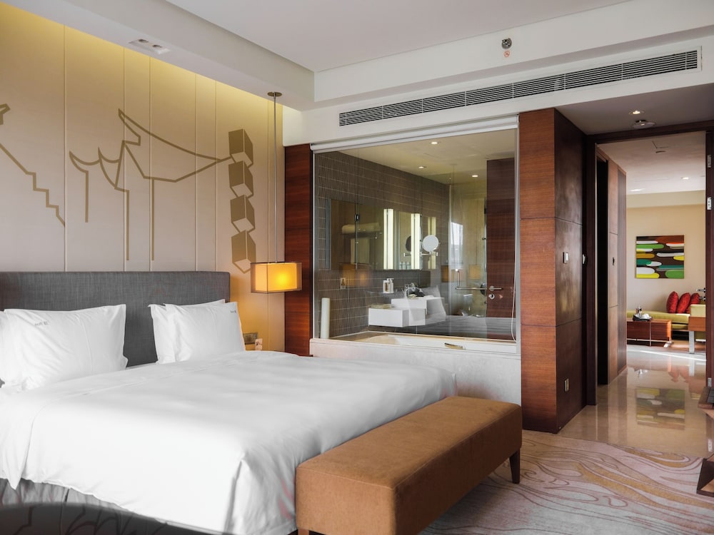 holiday inn shanghai hongqiao by ihg