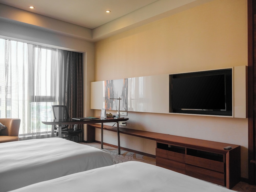 holiday inn shanghai hongqiao by ihg