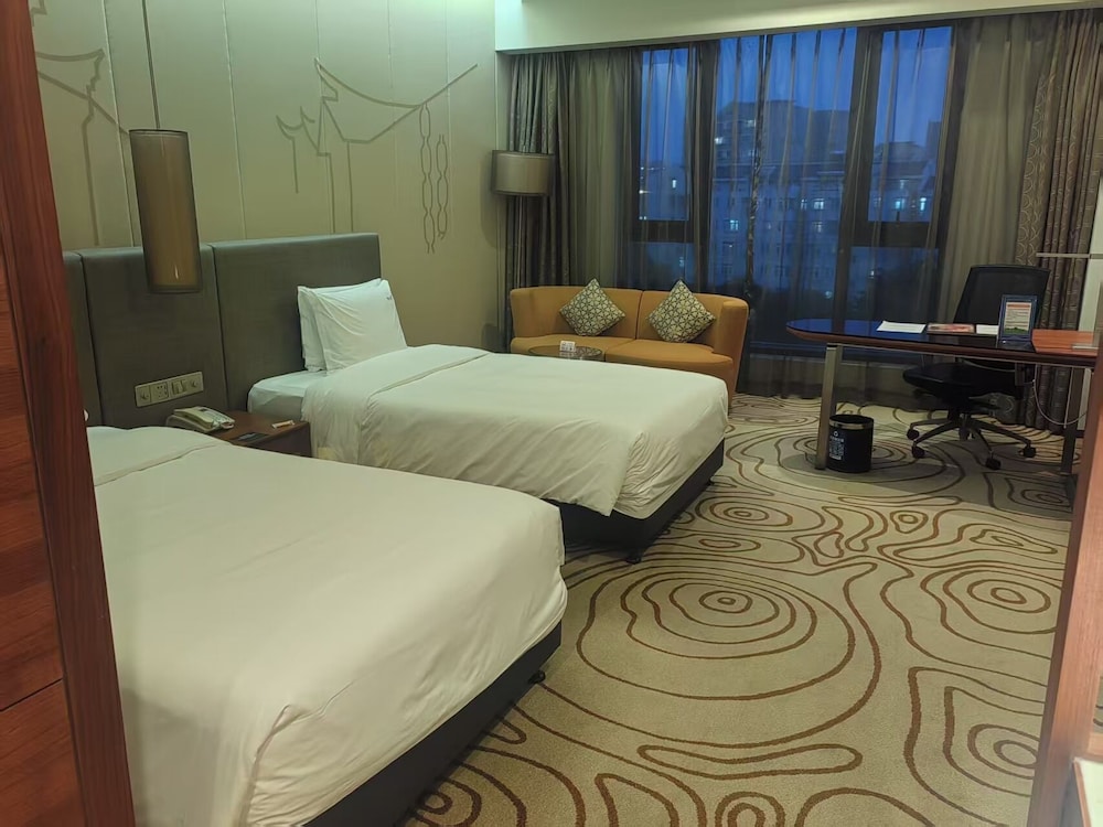 holiday inn shanghai hongqiao by ihg