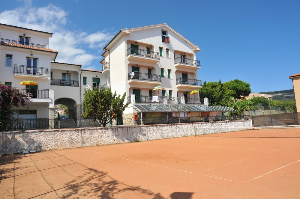 residence il borgo degli ulivi resort