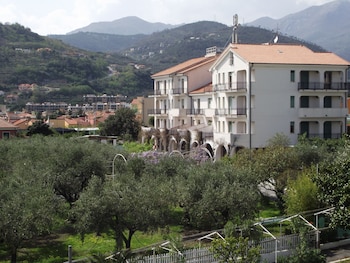 Residence Il Borgo Degli Ulivi Resort,Loano>>Genoa,3 star
