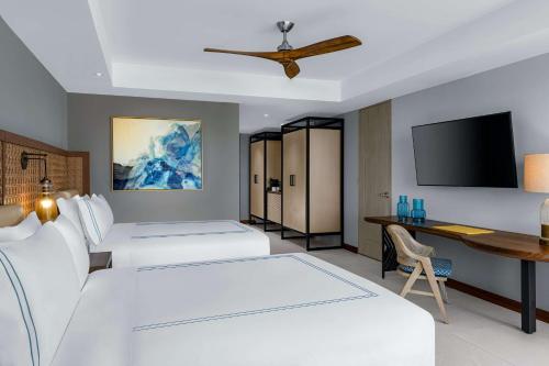 conrad punta de mita