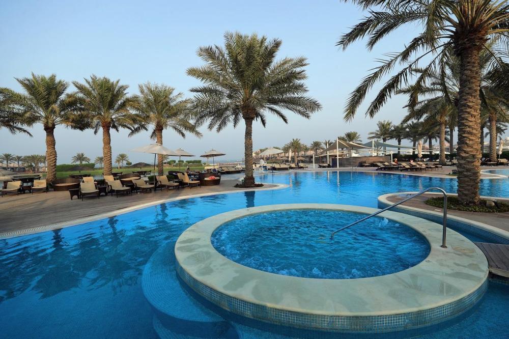 al bander hotel and resort