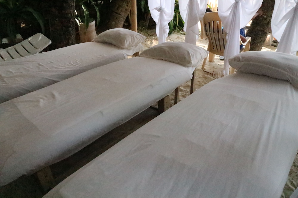 nigi nigi too beach resort