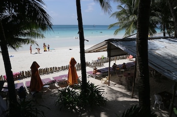 nigi nigi too beach resort