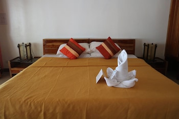 Nigi Nigi Too Beach Resort,Near Boat Station 1,3 star