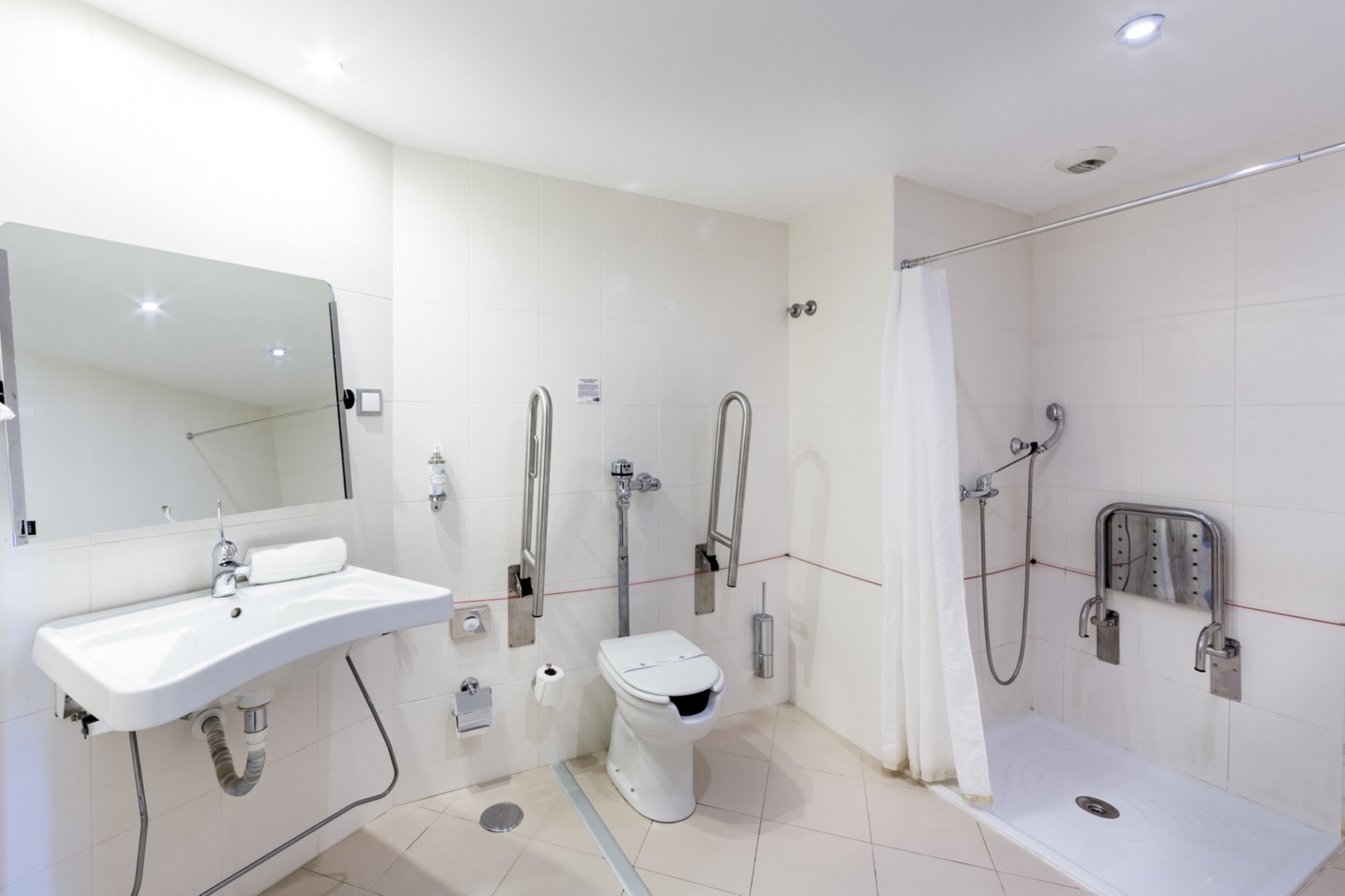 holiday inn express lisbon airport by ihg