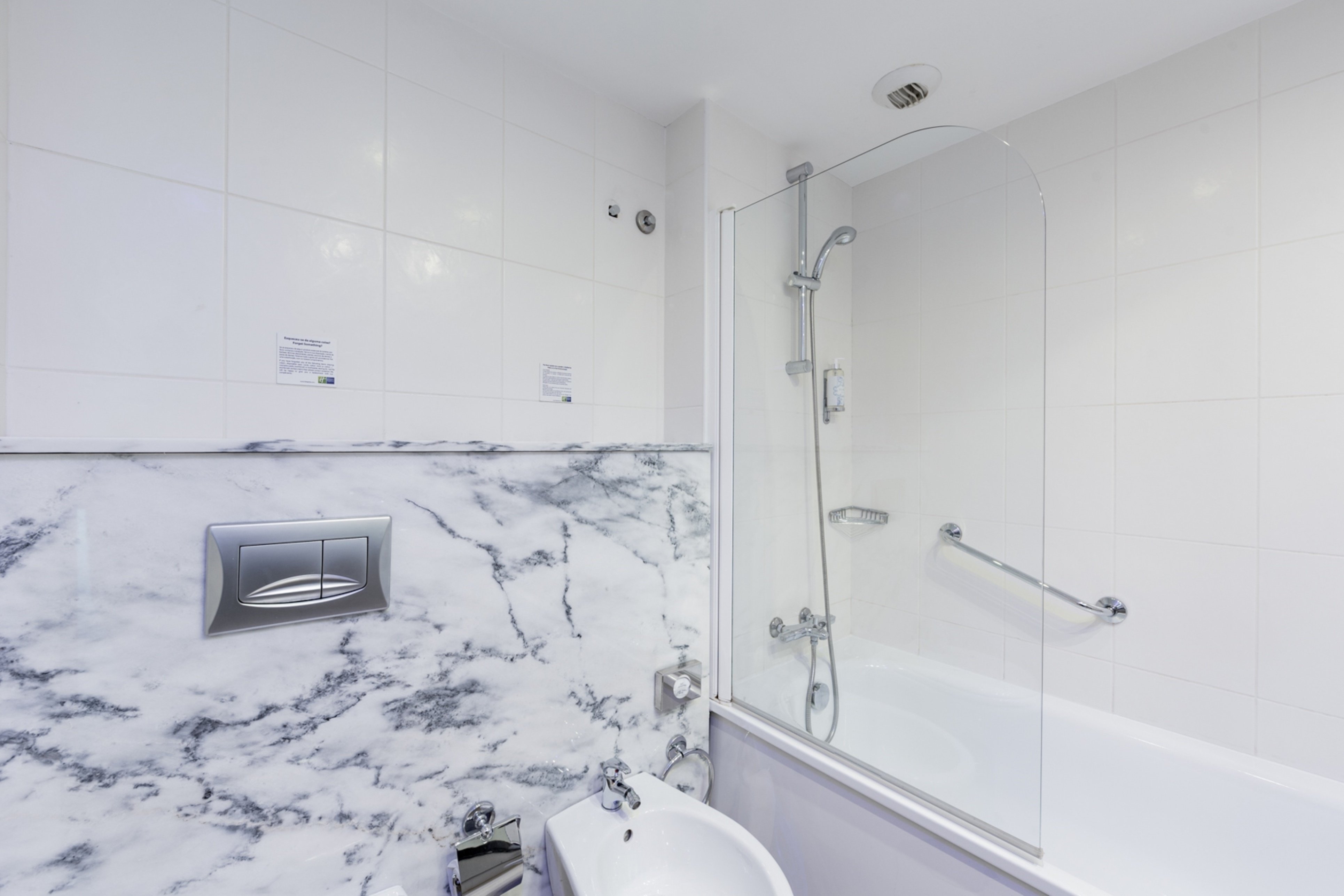 holiday inn express lisbon airport by ihg