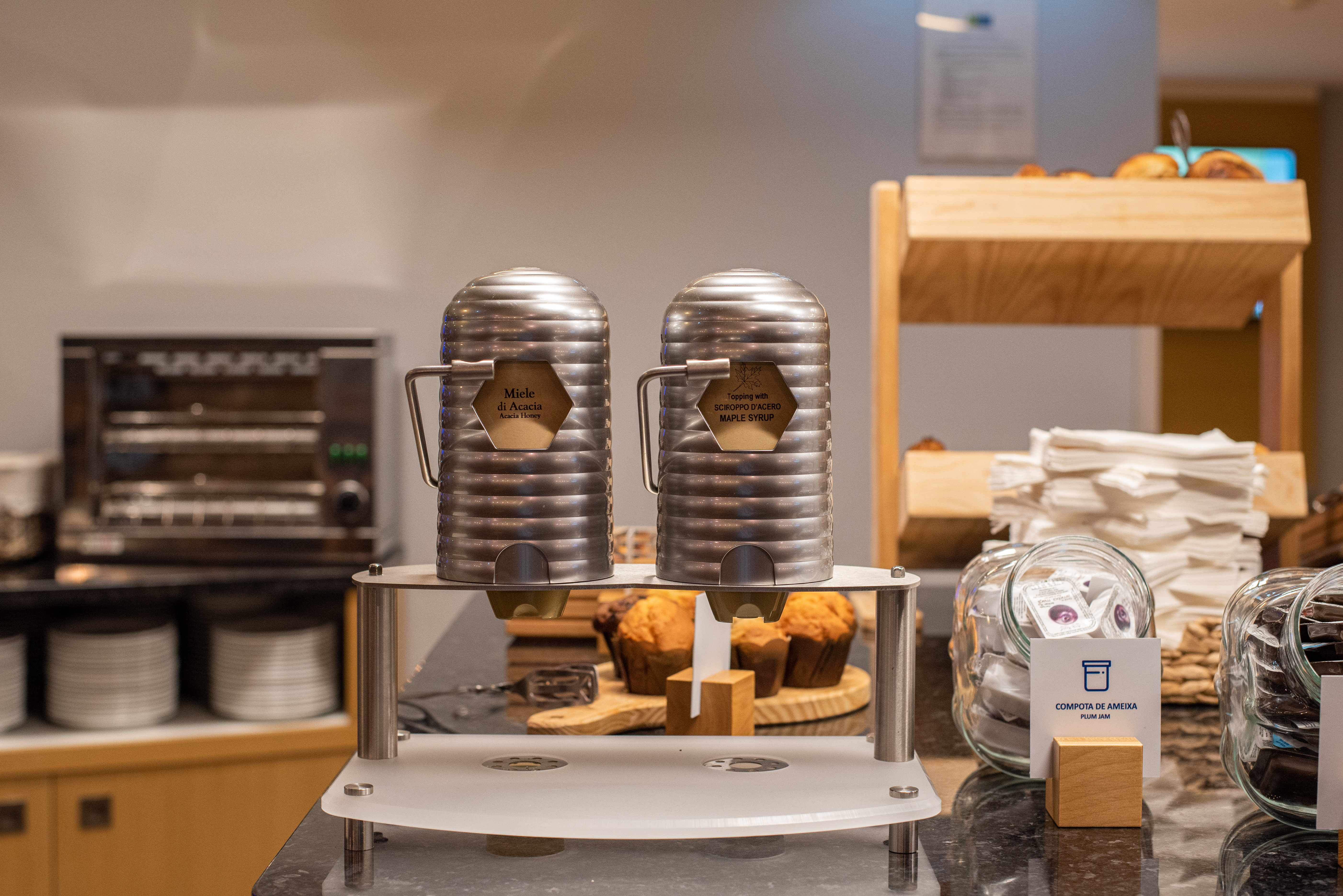 holiday inn express lisbon airport by ihg
