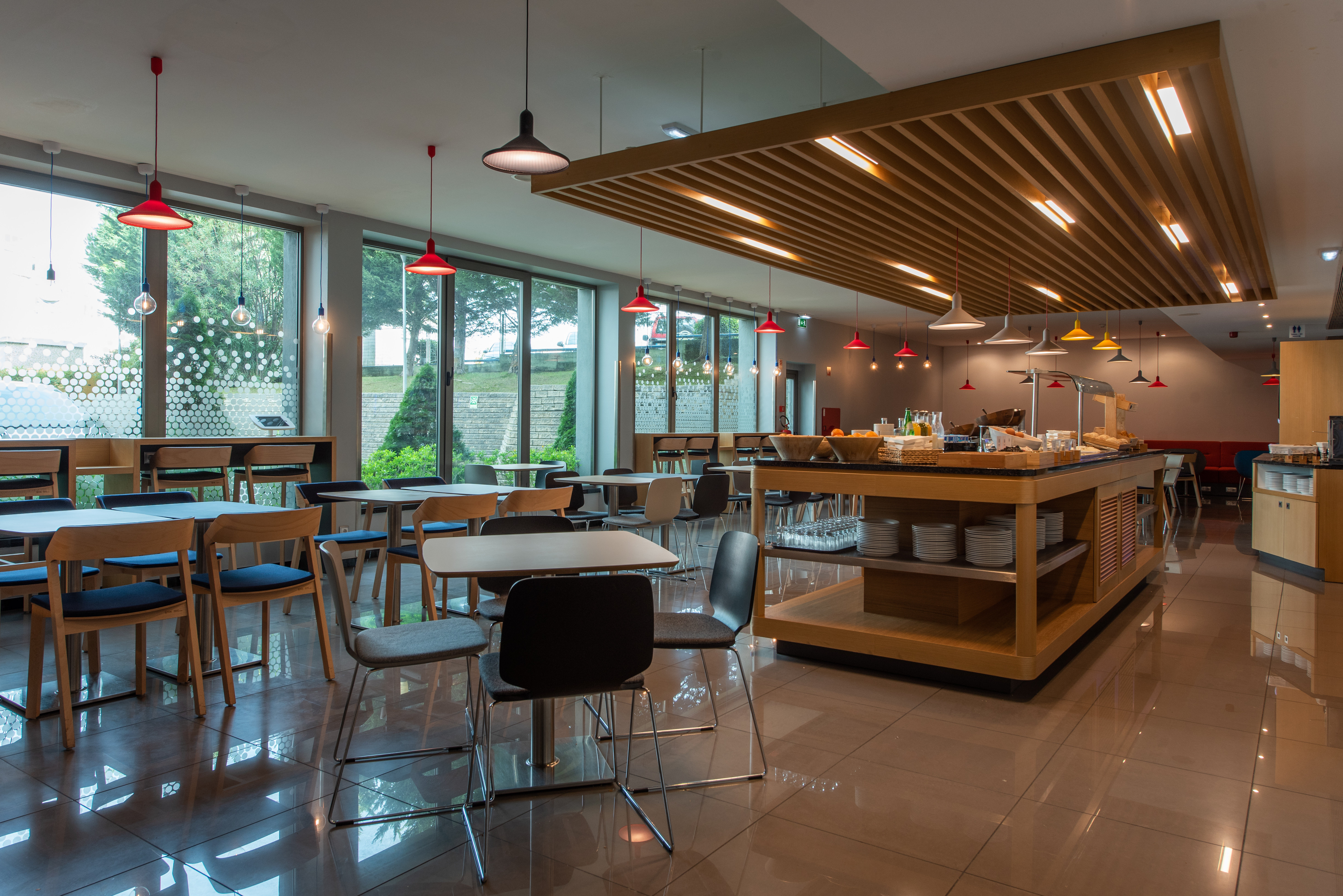 holiday inn express lisbon airport by ihg
