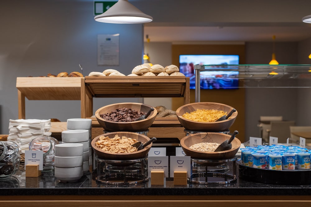 holiday inn express lisbon airport by ihg
