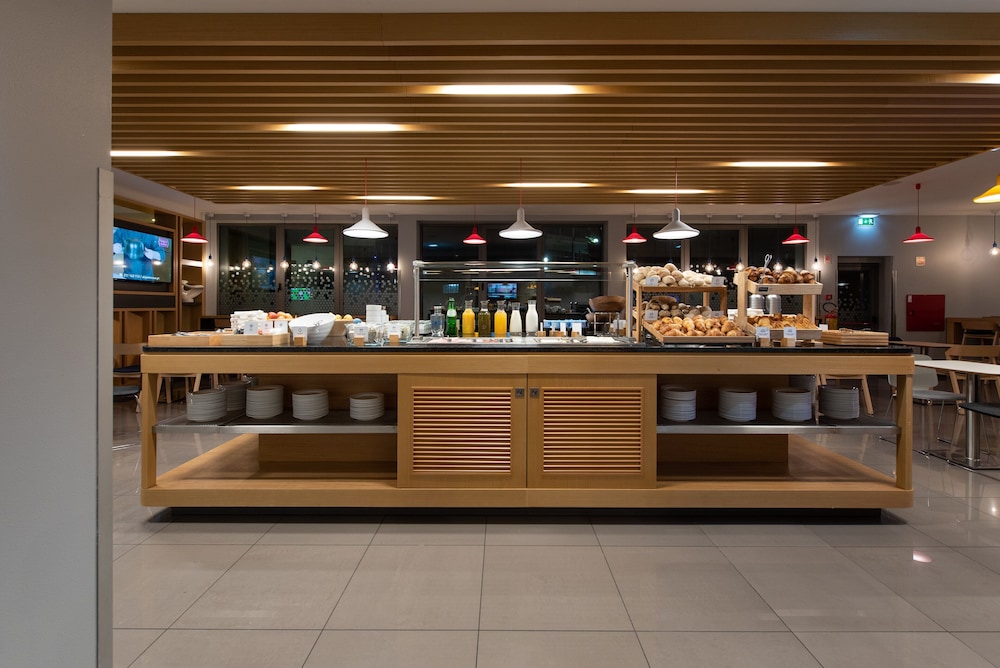 holiday inn express lisbon airport by ihg