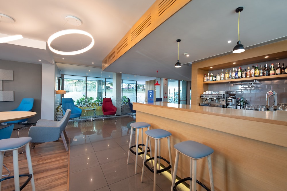 holiday inn express lisbon airport by ihg