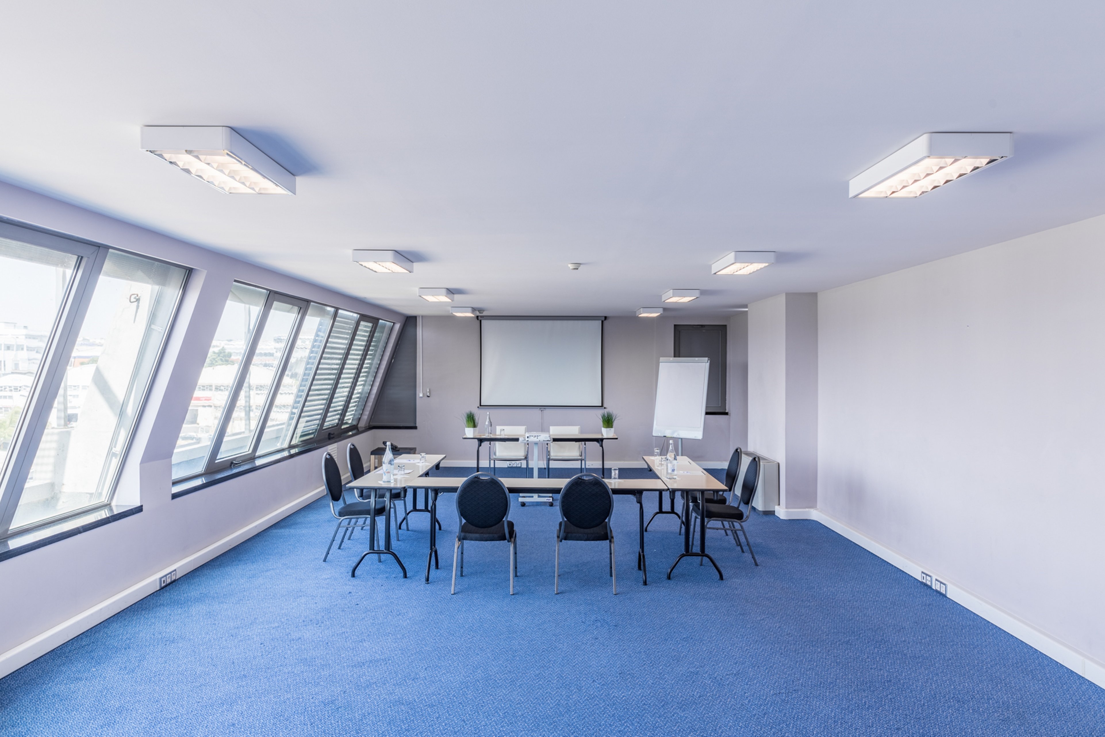 holiday inn express lisbon airport by ihg