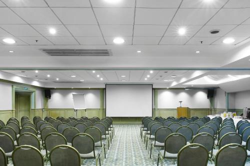 cyan americas towers hotel