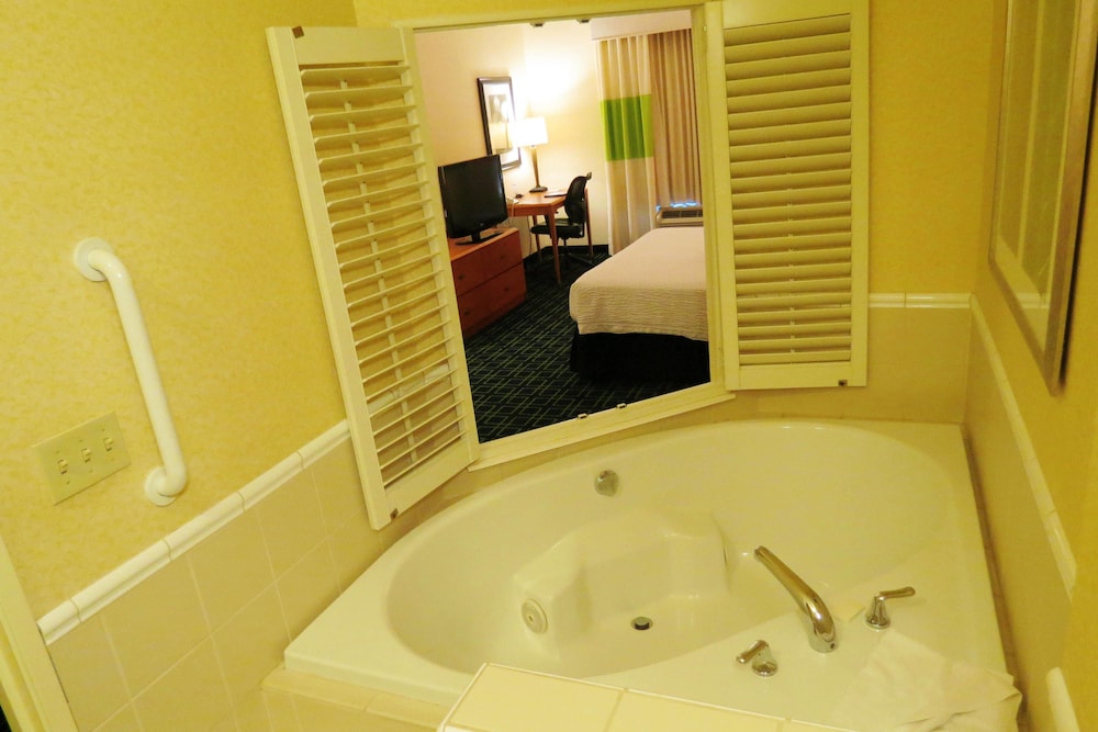 Fairfield Inn & Suites By Marriott Mt. Vernon Rend Lake,Jefferson County>>Jefferson,3 star