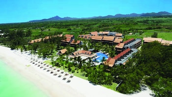 crystals beach resort belle mare a member of radisson individuals