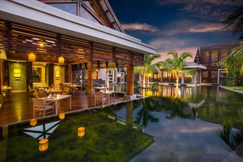 crystals beach resort belle mare a member of radisson individuals