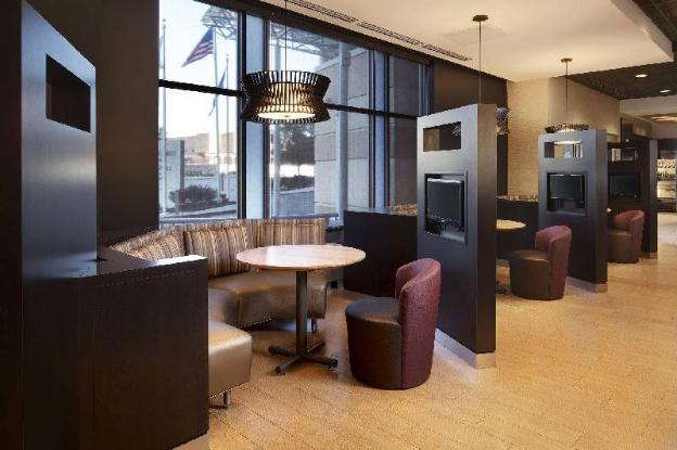 courtyard by marriott indianapolis downtown