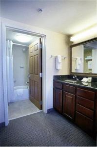 staybridge suites indianapolis downtown convention center by ihg