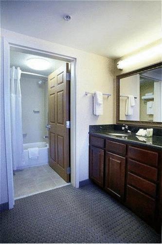 staybridge suites indianapolis downtown convention center by ihg