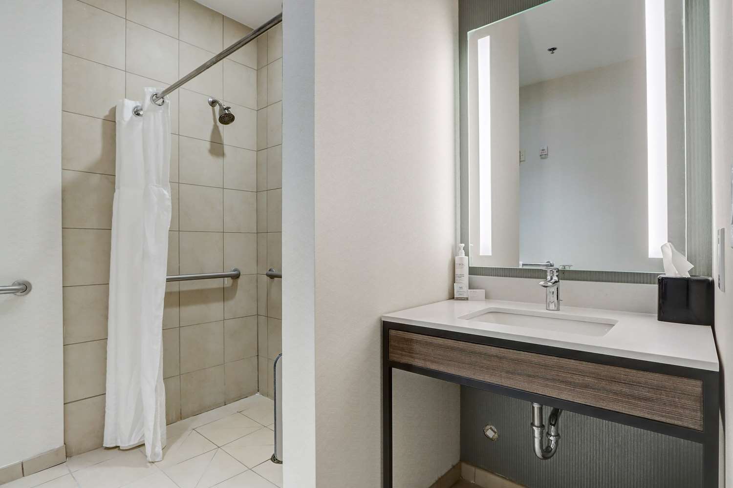 hilton garden inn indianapolis northwest