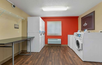 extended stay america suites toledo maumee