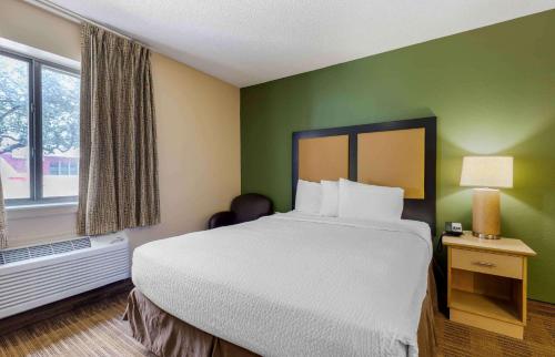 extended stay america suites toledo maumee