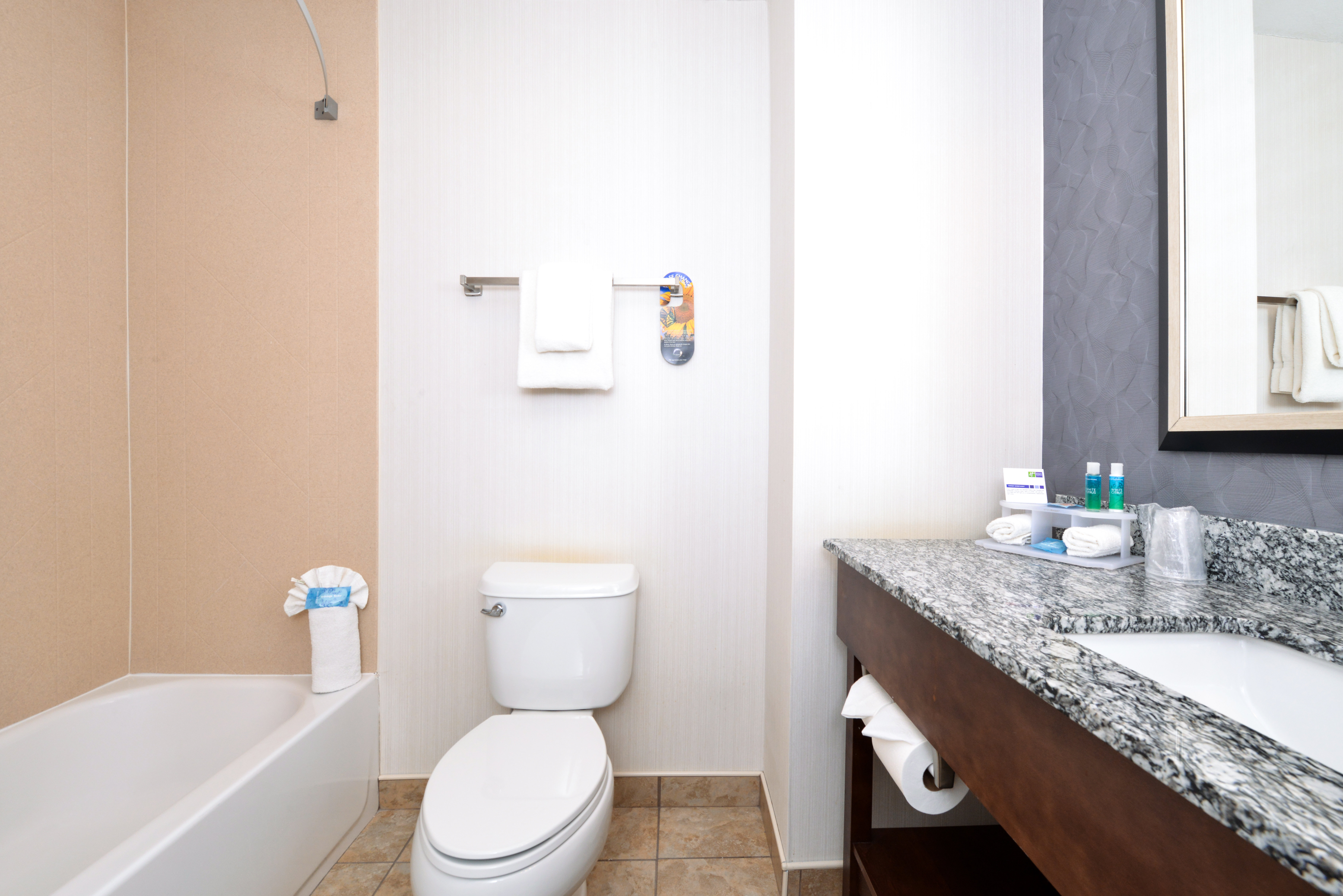 holiday inn express and suites greenfield by ihg