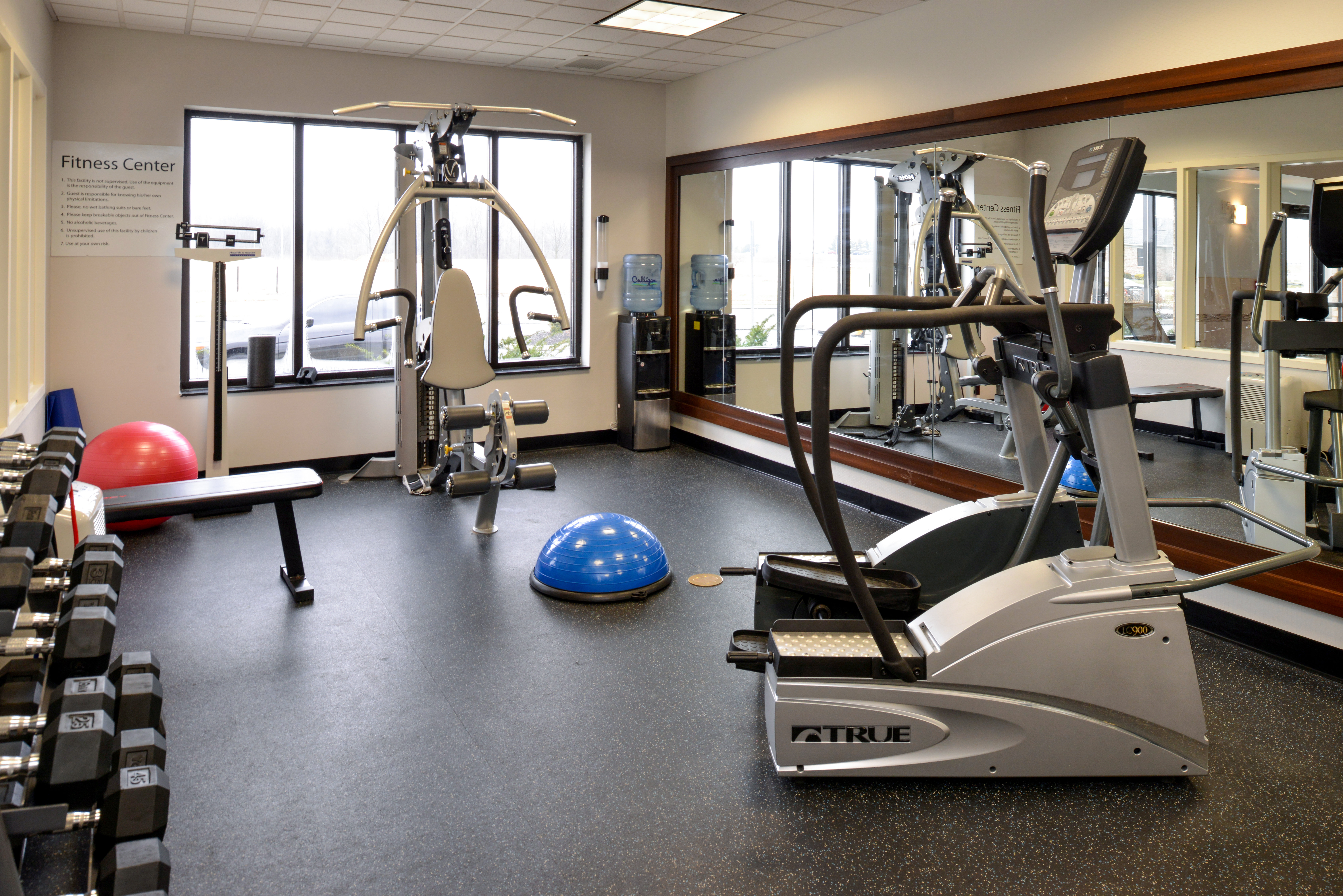 holiday inn express and suites greenfield by ihg