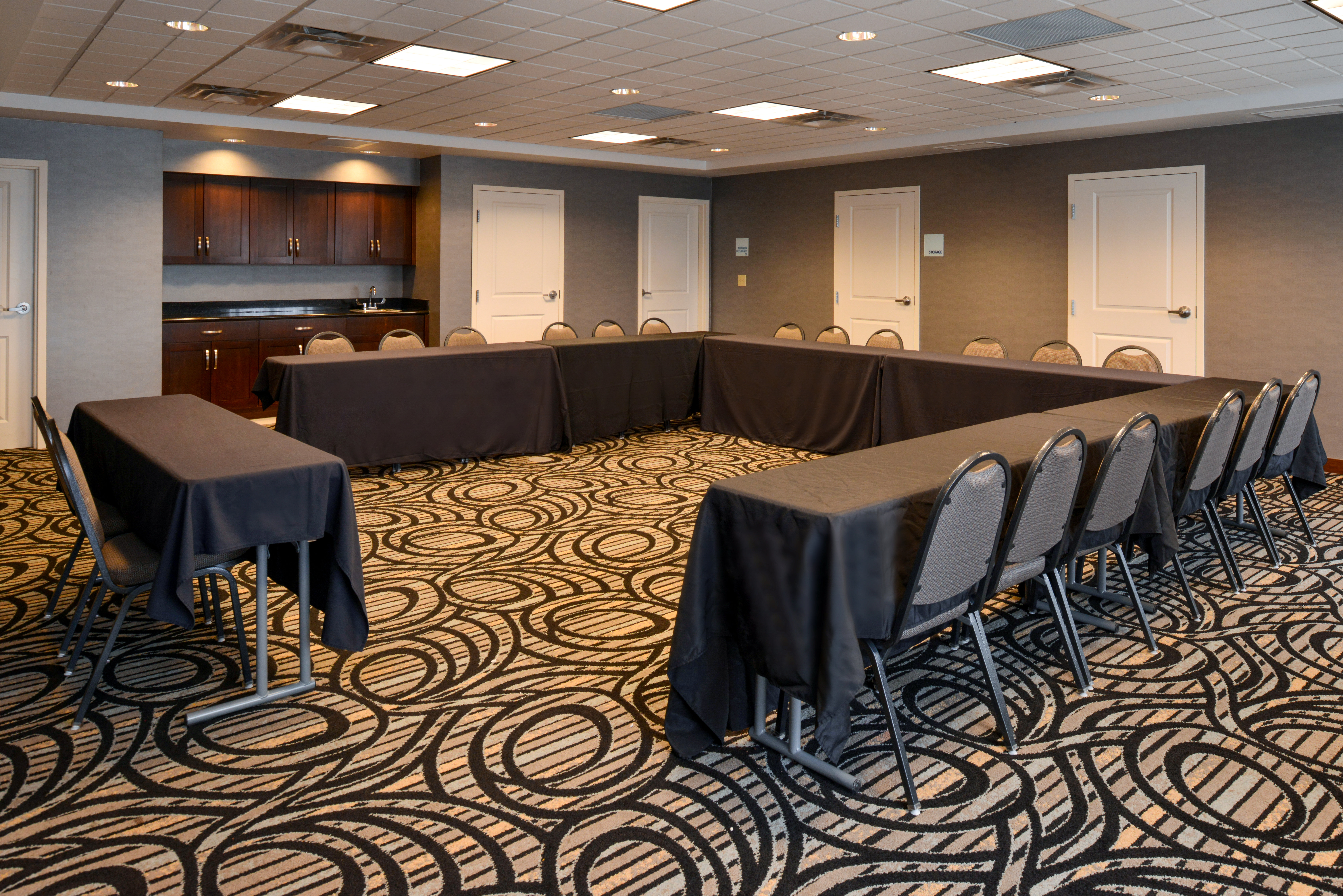 holiday inn express and suites greenfield by ihg