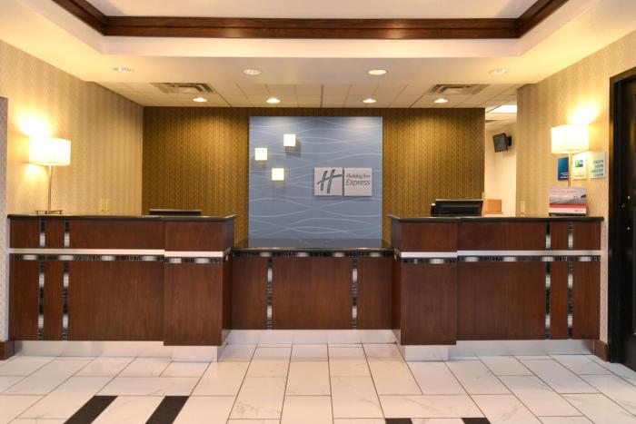 holiday inn express and suites greenfield by ihg