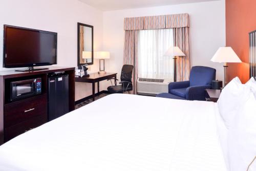 holiday inn express and suites greenfield by ihg