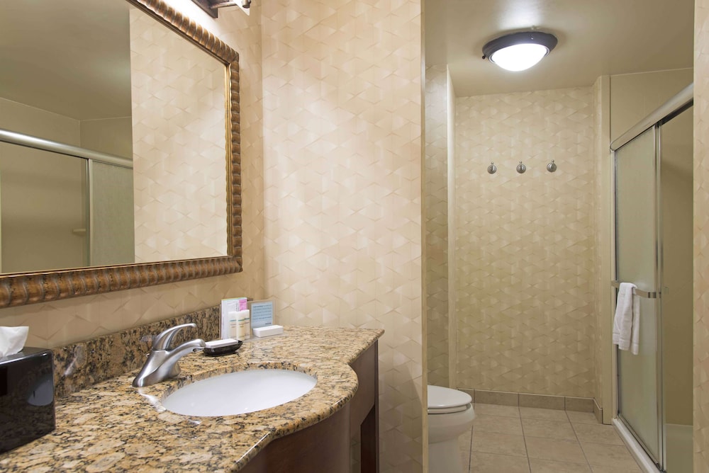 hampton inn and suites indianapolis fishers