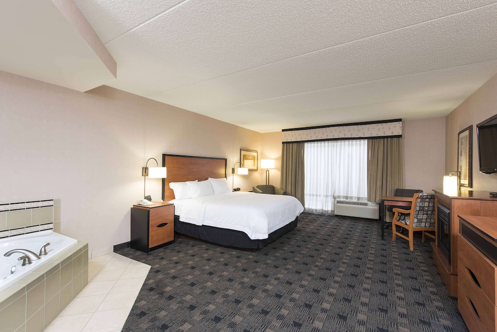 hampton inn and suites indianapolis fishers