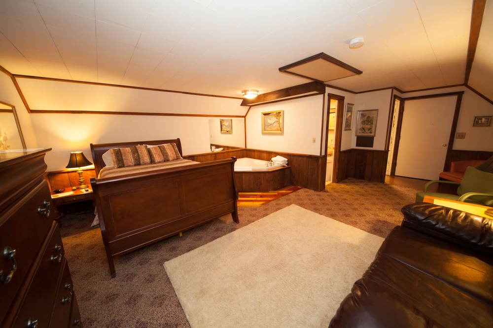log cabin lodge and suites