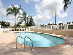 fairfield by marriott titusville kennedy space center