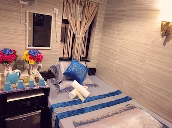 days hotel hk hostel