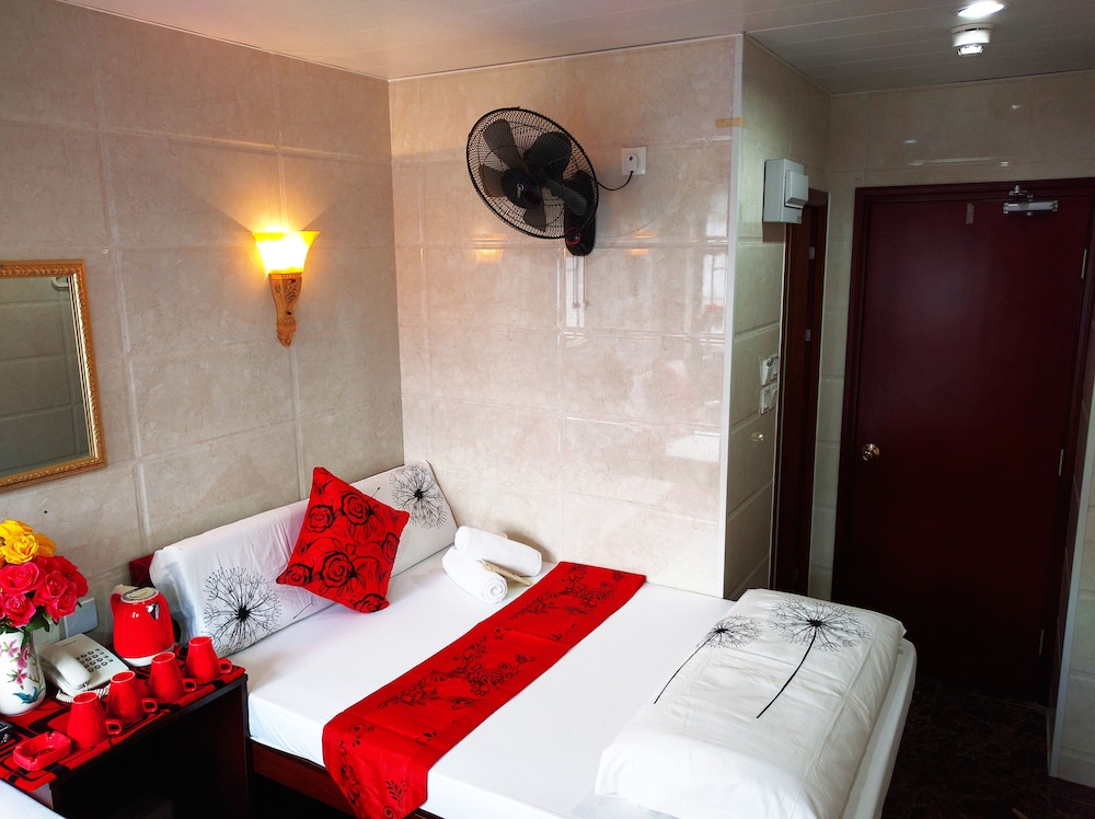 days hotel hk hostel